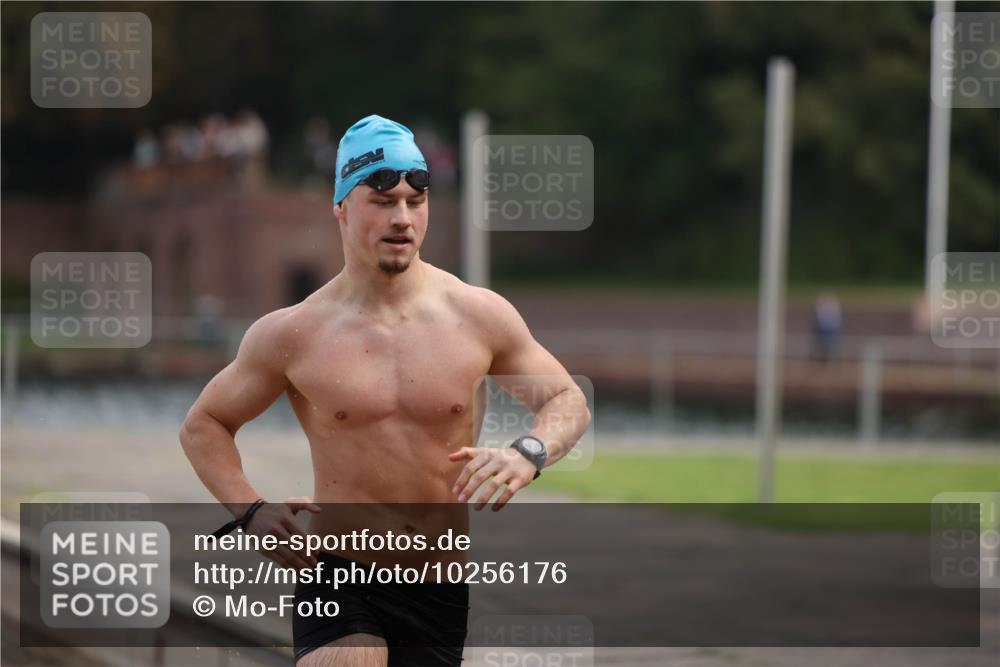 13.09.2026 - Stadtparktriathlon Mo-Foto http://msf.ph/oto/10256176 13.09.2026 10:48:56 Schwimmen 666 meine-sportfotos.de