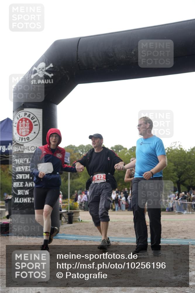 13.09.2026 - Stadtparktriathlon Patografie http://msf.ph/oto/10256196 13.09.2026 11:37:06 Ziel 342, 420, 490, 582, 584 meine-sportfotos.de