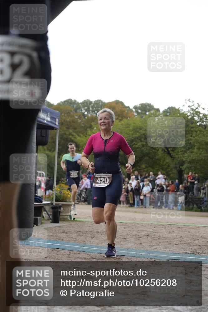 13.09.2026 - Stadtparktriathlon Patografie http://msf.ph/oto/10256208 13.09.2026 11:37:13 Ziel 420, 490, 582, 584 meine-sportfotos.de