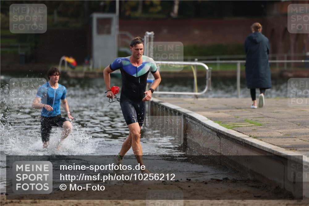 13.09.2026 - Stadtparktriathlon Mo-Foto http://msf.ph/oto/10256212 13.09.2026 10:49:19 Schwimmen 622, 691 meine-sportfotos.de