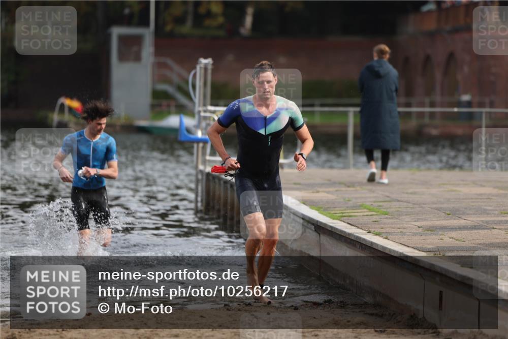 13.09.2026 - Stadtparktriathlon Mo-Foto http://msf.ph/oto/10256217 13.09.2026 10:49:20 Schwimmen 622, 691 meine-sportfotos.de
