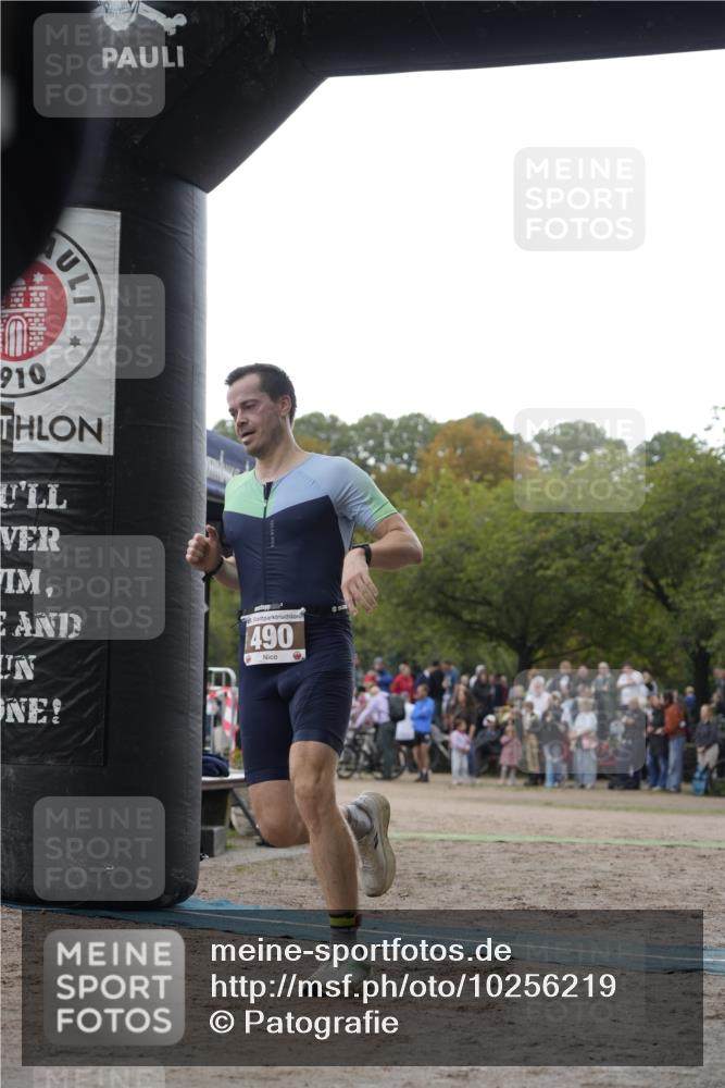 13.09.2026 - Stadtparktriathlon Patografie http://msf.ph/oto/10256219 13.09.2026 11:37:15 Ziel 420, 490 meine-sportfotos.de