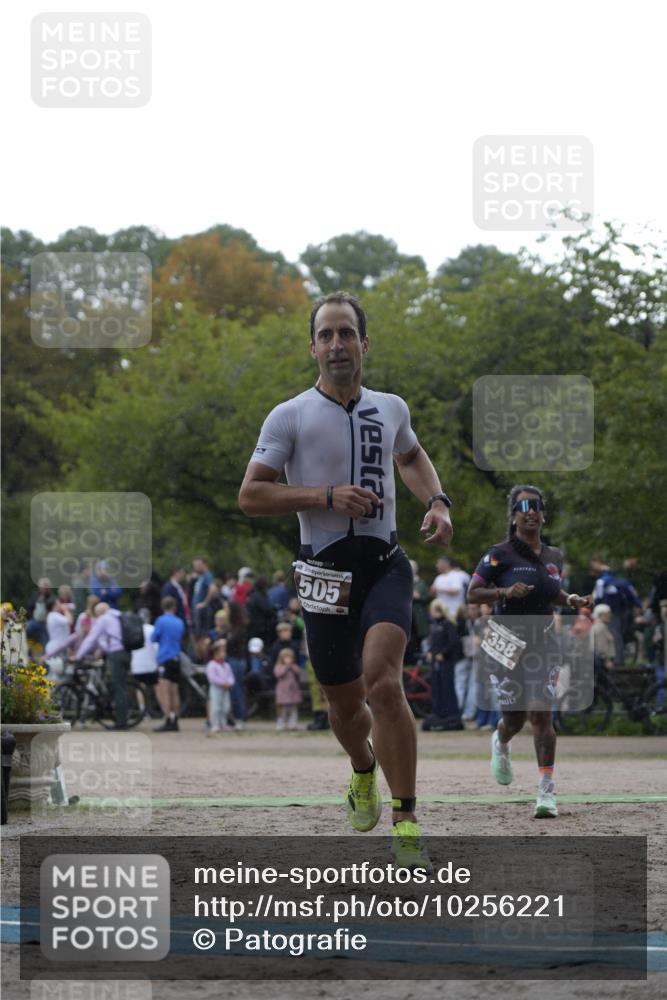 13.09.2026 - Stadtparktriathlon Patografie http://msf.ph/oto/10256221 13.09.2026 11:37:38 Ziel 358, 505 meine-sportfotos.de