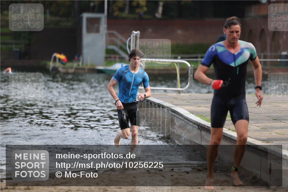 13.09.2026 - Stadtparktriathlon Mo-Foto http://msf.ph/oto/10256225 13.09.2026 10:49:21 Schwimmen 622, 691 meine-sportfotos.de
