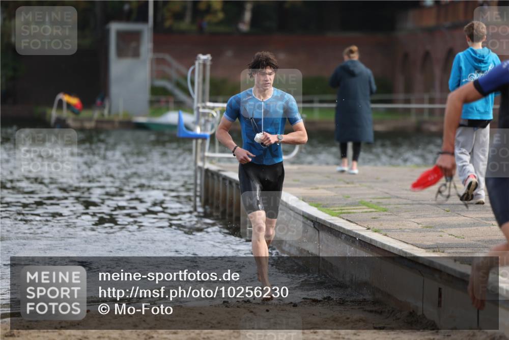 13.09.2026 - Stadtparktriathlon Mo-Foto http://msf.ph/oto/10256230 13.09.2026 10:49:22 Schwimmen 622, 691 meine-sportfotos.de