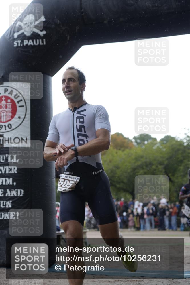 13.09.2026 - Stadtparktriathlon Patografie http://msf.ph/oto/10256231 13.09.2026 11:37:40 Ziel 358, 505 meine-sportfotos.de