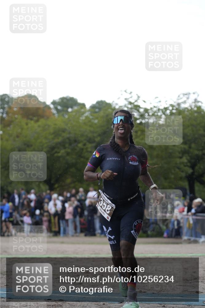 13.09.2026 - Stadtparktriathlon Patografie http://msf.ph/oto/10256234 13.09.2026 11:37:41 Ziel 358, 505 meine-sportfotos.de