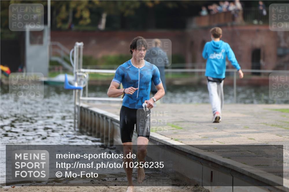 13.09.2026 - Stadtparktriathlon Mo-Foto http://msf.ph/oto/10256235 13.09.2026 10:49:23 Schwimmen 622, 691 meine-sportfotos.de