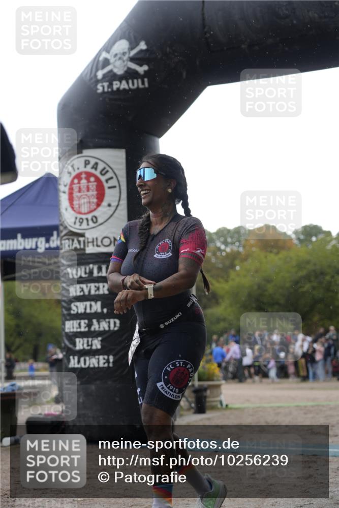 13.09.2026 - Stadtparktriathlon Patografie http://msf.ph/oto/10256239 13.09.2026 11:37:43 Ziel 358, 505 meine-sportfotos.de