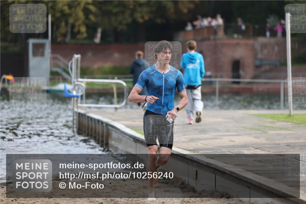 13.09.2026 - Stadtparktriathlon Mo-Foto http://msf.ph/oto/10256240 13.09.2026 10:49:23 Schwimmen 622, 691 meine-sportfotos.de