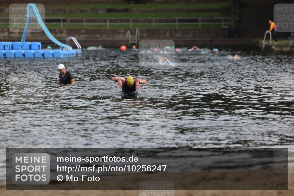 13.09.2026 - Stadtparktriathlon Mo-Foto http://msf.ph/oto/10256247 13.09.2026 10:49:41 Schwimmen  meine-sportfotos.de