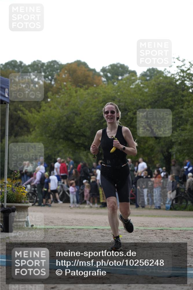 13.09.2026 - Stadtparktriathlon Patografie http://msf.ph/oto/10256248 13.09.2026 11:37:54 Ziel 387 meine-sportfotos.de