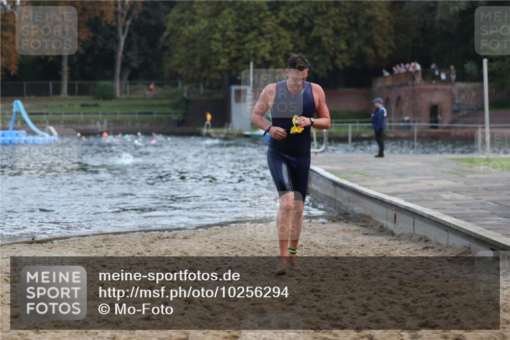 13.09.2026 - Stadtparktriathlon Mo-Foto http://msf.ph/oto/10256294 13.09.2026 10:50:03 Schwimmen 685 meine-sportfotos.de