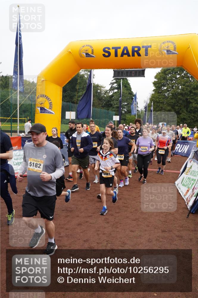 13.09.2026 - Airport Race Dennis Weichert http://msf.ph/oto/10256295 13.09.2026 10:01:19 Laufen  meine-sportfotos.de