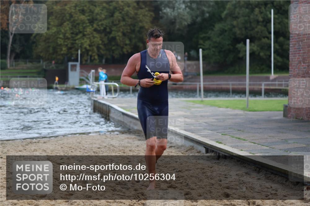 13.09.2026 - Stadtparktriathlon Mo-Foto http://msf.ph/oto/10256304 13.09.2026 10:50:05 Schwimmen 685 meine-sportfotos.de