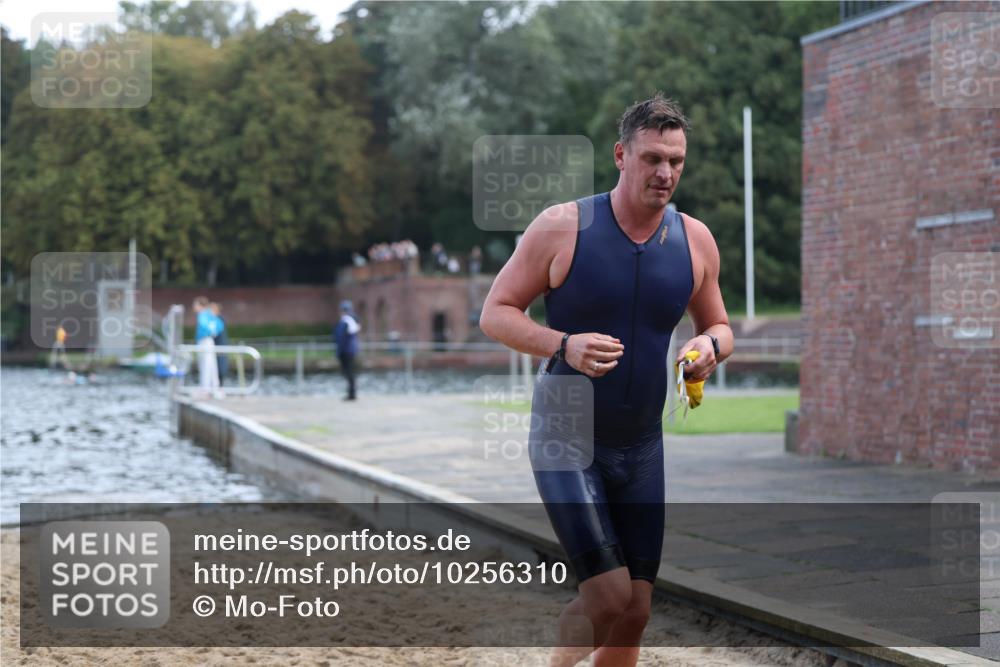 13.09.2026 - Stadtparktriathlon Mo-Foto http://msf.ph/oto/10256310 13.09.2026 10:50:07 Schwimmen 685 meine-sportfotos.de