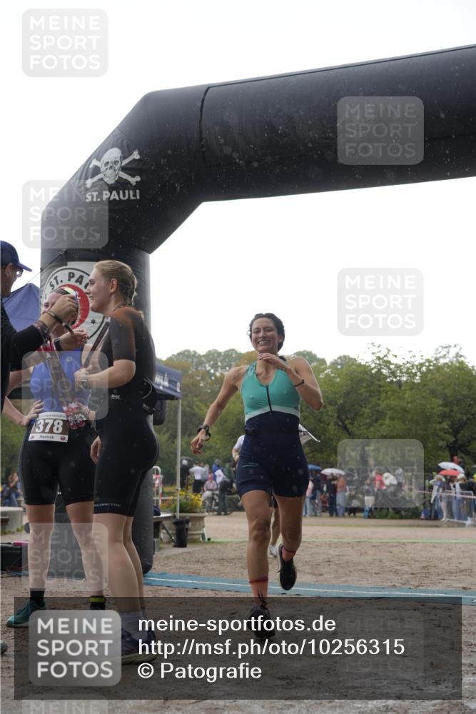 13.09.2026 - Stadtparktriathlon Patografie http://msf.ph/oto/10256315 13.09.2026 11:38:39 Ziel 353, 378, 386, 483, 523, 529 meine-sportfotos.de