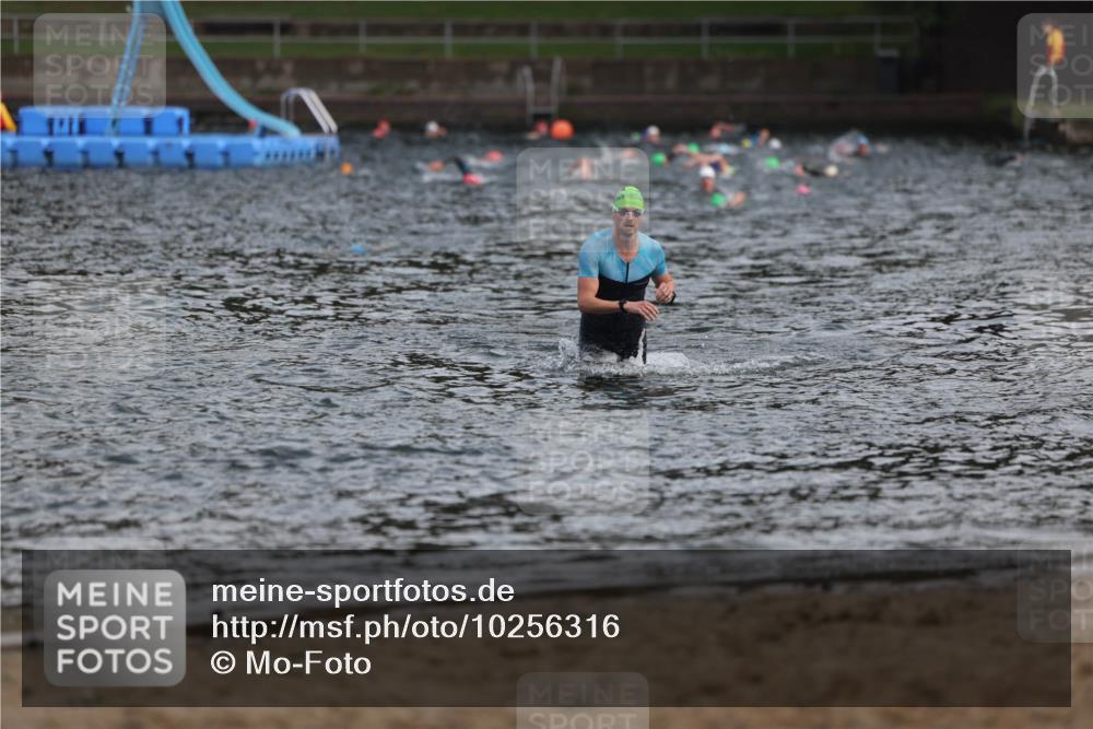 13.09.2026 - Stadtparktriathlon Mo-Foto http://msf.ph/oto/10256316 13.09.2026 10:50:20 Schwimmen 672 meine-sportfotos.de