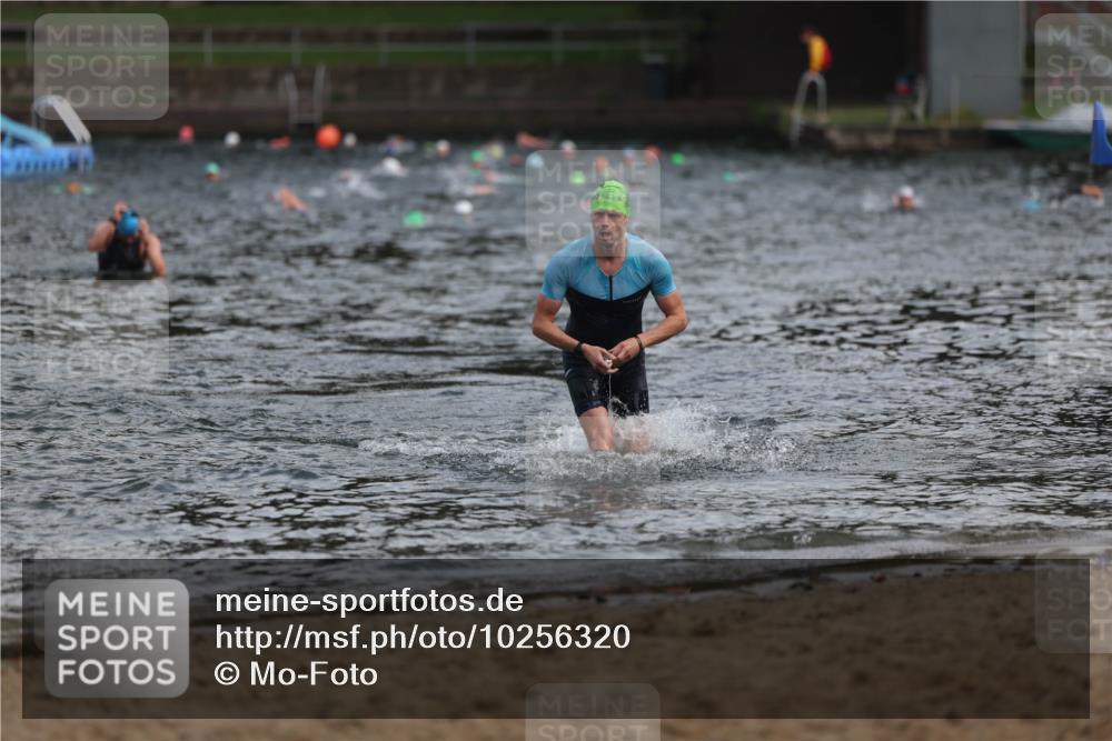13.09.2026 - Stadtparktriathlon Mo-Foto http://msf.ph/oto/10256320 13.09.2026 10:50:24 Schwimmen 672 meine-sportfotos.de