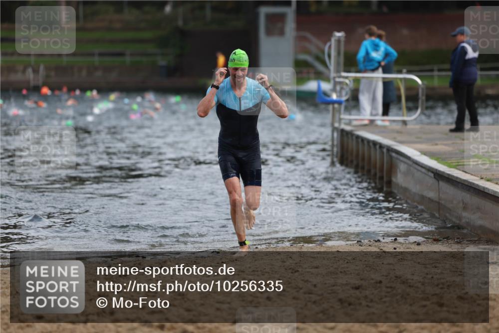13.09.2026 - Stadtparktriathlon Mo-Foto http://msf.ph/oto/10256335 13.09.2026 10:50:27 Schwimmen 672 meine-sportfotos.de