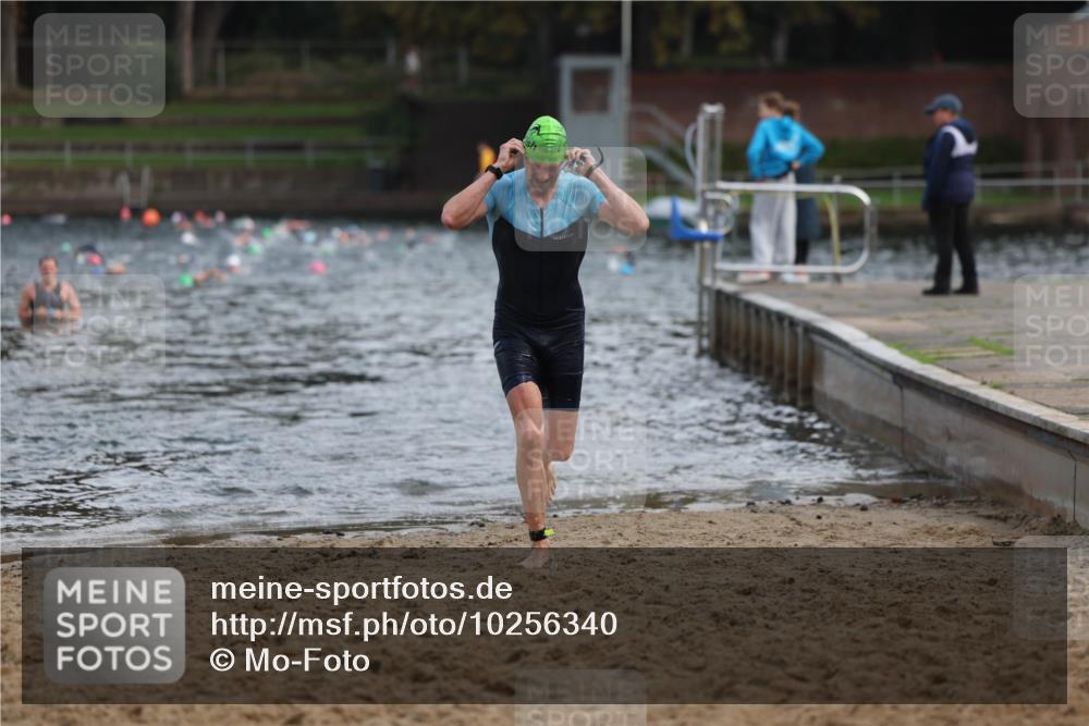 13.09.2026 - Stadtparktriathlon Mo-Foto http://msf.ph/oto/10256340 13.09.2026 10:50:28 Schwimmen 672 meine-sportfotos.de