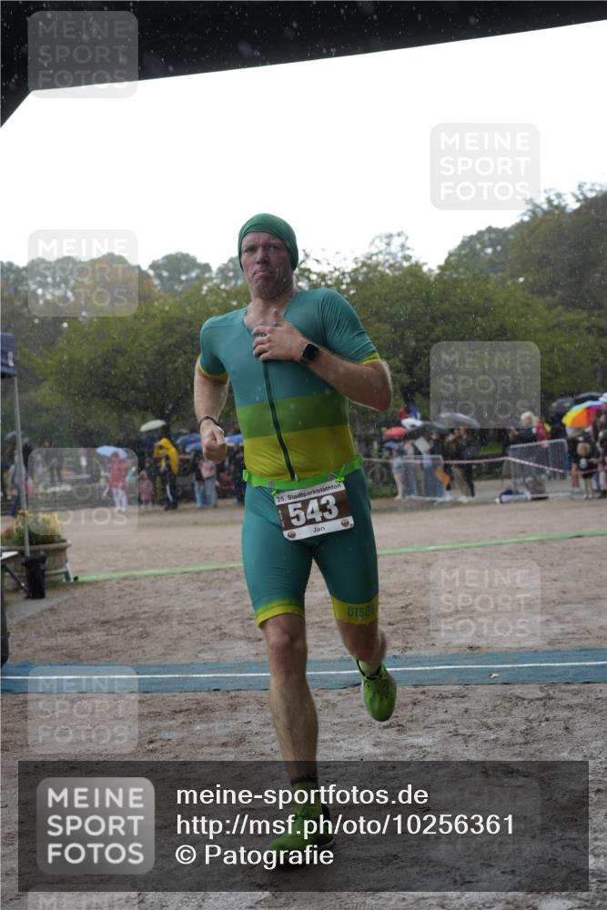 13.09.2026 - Stadtparktriathlon Patografie http://msf.ph/oto/10256361 13.09.2026 11:39:30 Ziel 543, 547 meine-sportfotos.de