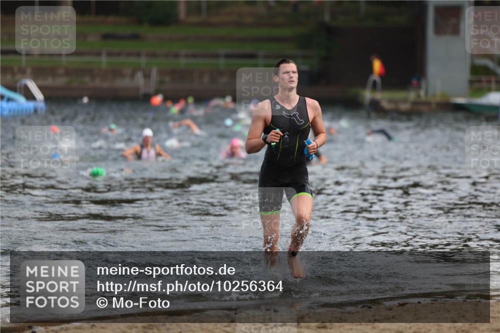 13.09.2026 - Stadtparktriathlon Mo-Foto http://msf.ph/oto/10256364 13.09.2026 10:50:47 Schwimmen 688 meine-sportfotos.de