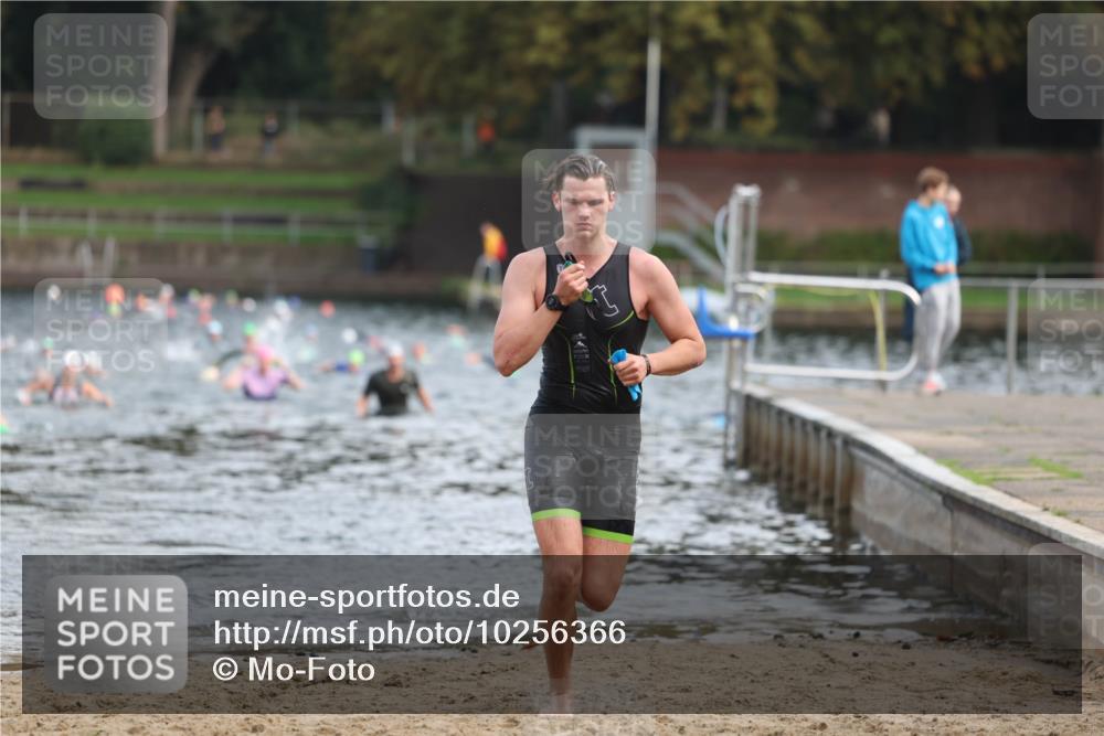 13.09.2026 - Stadtparktriathlon Mo-Foto http://msf.ph/oto/10256366 13.09.2026 10:50:50 Schwimmen 688 meine-sportfotos.de