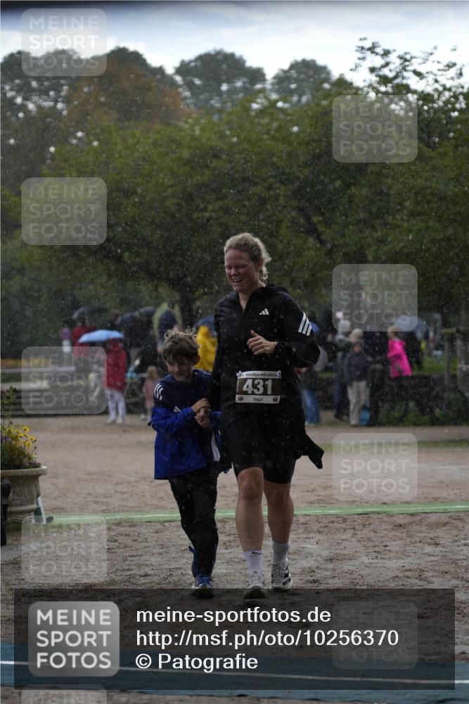 13.09.2026 - Stadtparktriathlon Patografie http://msf.ph/oto/10256370 13.09.2026 11:39:46 Ziel 431, 442, 566 meine-sportfotos.de