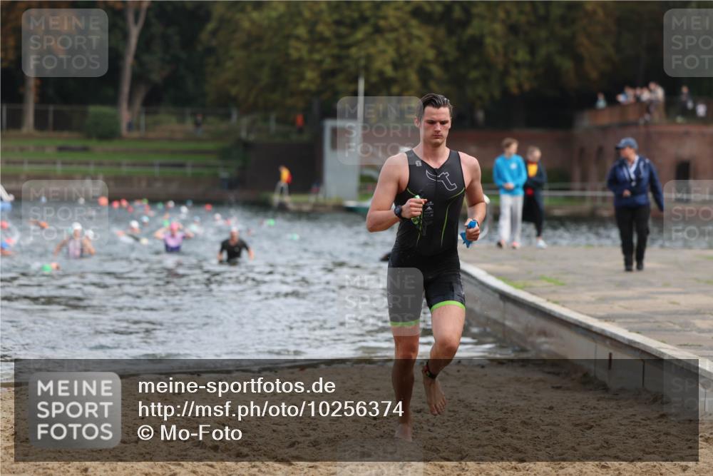 13.09.2026 - Stadtparktriathlon Mo-Foto http://msf.ph/oto/10256374 13.09.2026 10:50:50 Schwimmen 688 meine-sportfotos.de