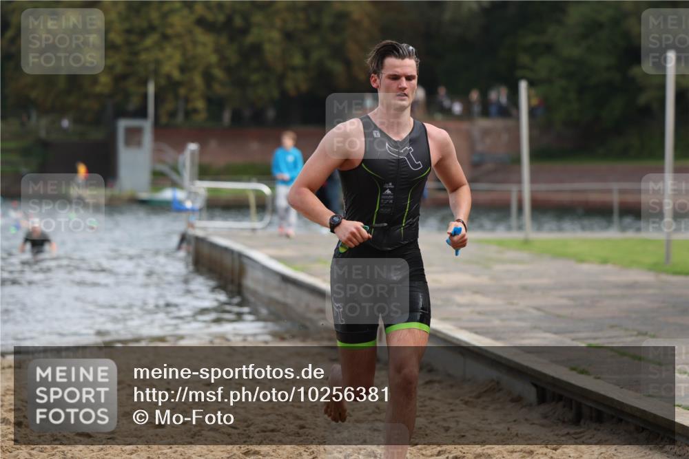 13.09.2026 - Stadtparktriathlon Mo-Foto http://msf.ph/oto/10256381 13.09.2026 10:50:51 Schwimmen 688 meine-sportfotos.de