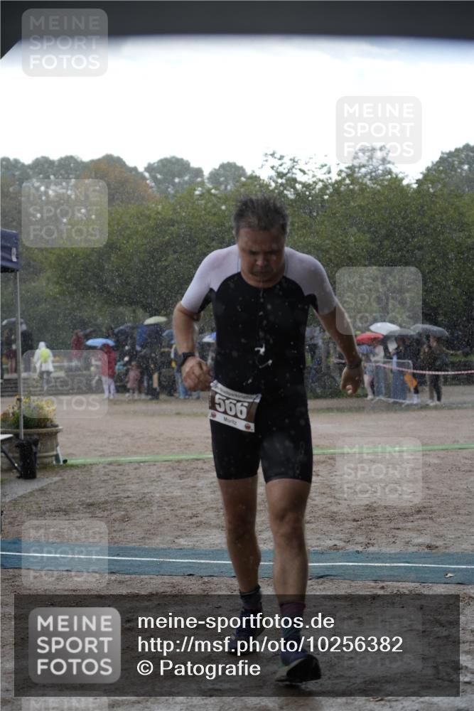 13.09.2026 - Stadtparktriathlon Patografie http://msf.ph/oto/10256382 13.09.2026 11:39:54 Ziel 431, 566 meine-sportfotos.de