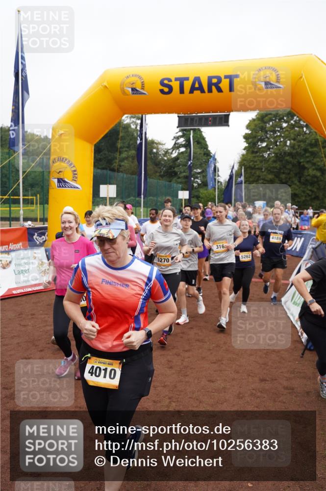 13.09.2026 - Airport Race Dennis Weichert http://msf.ph/oto/10256383 13.09.2026 10:01:23 Laufen  meine-sportfotos.de