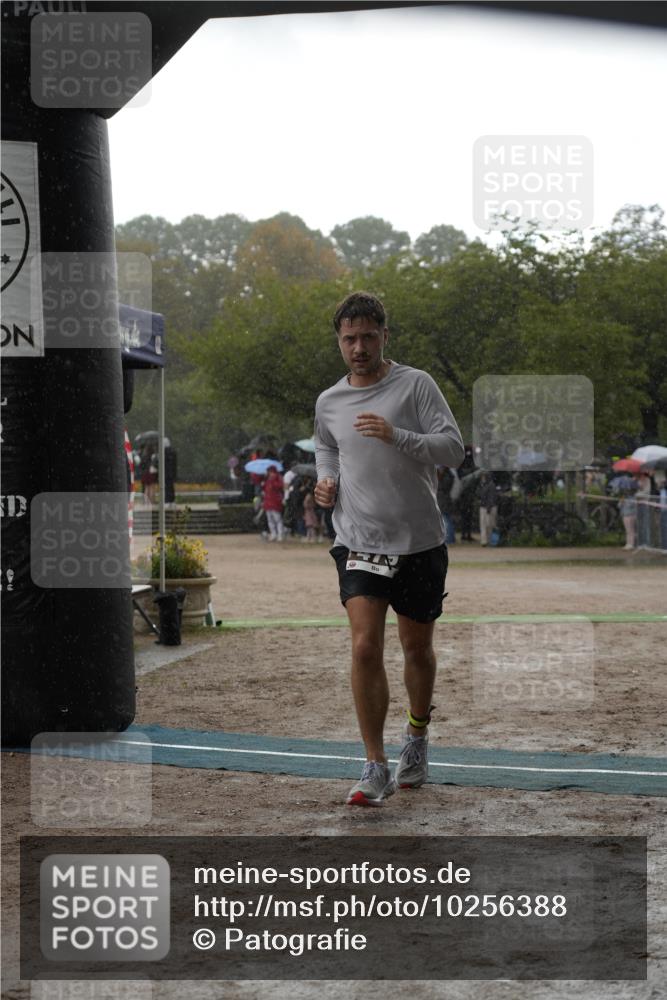 13.09.2026 - Stadtparktriathlon Patografie http://msf.ph/oto/10256388 13.09.2026 11:40:08 Ziel 461, 479 meine-sportfotos.de