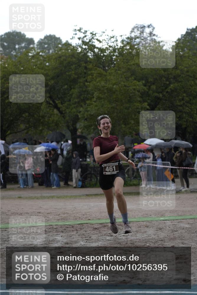 13.09.2026 - Stadtparktriathlon Patografie http://msf.ph/oto/10256395 13.09.2026 11:40:15 Ziel 461 meine-sportfotos.de