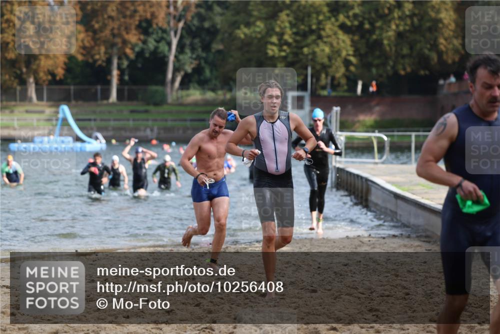 13.09.2026 - Stadtparktriathlon Mo-Foto http://msf.ph/oto/10256408 13.09.2026 10:51:12 Schwimmen 611, 621, 635, 670, 683, 708, 1799 meine-sportfotos.de
