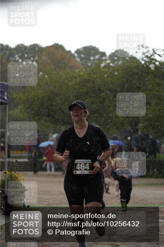 13.09.2026 - Stadtparktriathlon Patografie http://msf.ph/oto/10256432 13.09.2026 11:40:44 Ziel 404, 452, 464, 472, 575 meine-sportfotos.de