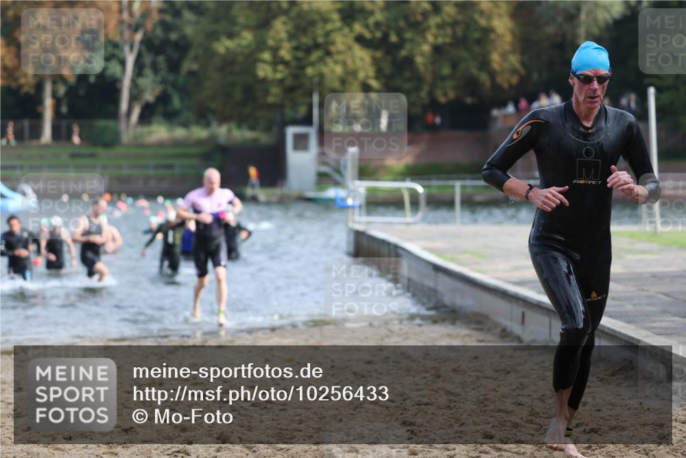 13.09.2026 - Stadtparktriathlon Mo-Foto http://msf.ph/oto/10256433 13.09.2026 10:51:16 Schwimmen 611, 621, 634, 635, 670, 679, 683, 1799 meine-sportfotos.de