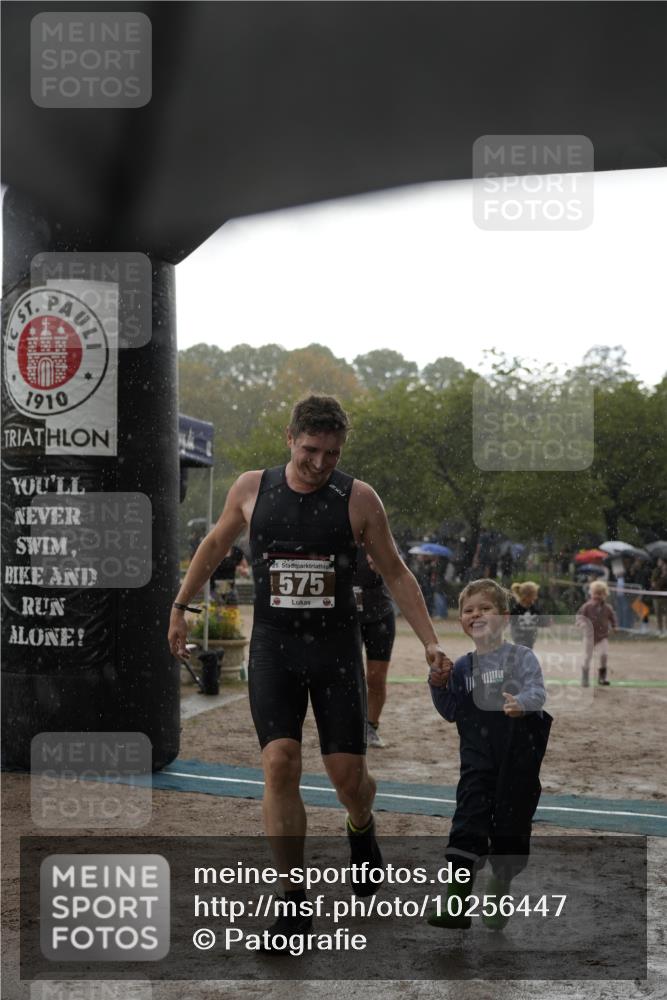 13.09.2026 - Stadtparktriathlon Patografie http://msf.ph/oto/10256447 13.09.2026 11:40:48 Ziel 404, 452, 464, 472, 575, 691 meine-sportfotos.de