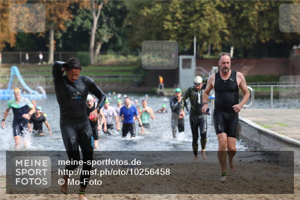 13.09.2026 - Stadtparktriathlon Mo-Foto http://msf.ph/oto/10256458 13.09.2026 10:51:24 Schwimmen 598, 600, 619, 632, 633, 634, 635, 639, 640, 679, 683, 696 meine-sportfotos.de