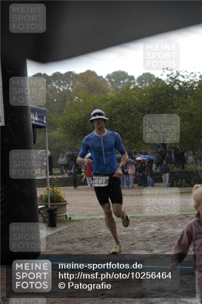 13.09.2026 - Stadtparktriathlon Patografie http://msf.ph/oto/10256464 13.09.2026 11:40:55 Ziel 404, 452, 691 meine-sportfotos.de