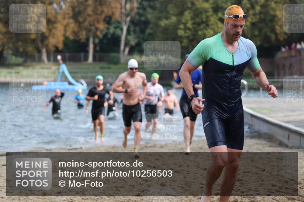 13.09.2026 - Stadtparktriathlon Mo-Foto http://msf.ph/oto/10256503 13.09.2026 10:51:33 Schwimmen 595, 598, 600, 603, 619, 632, 633, 639, 640, 656, 660, 671, 679, 696, 702 meine-sportfotos.de