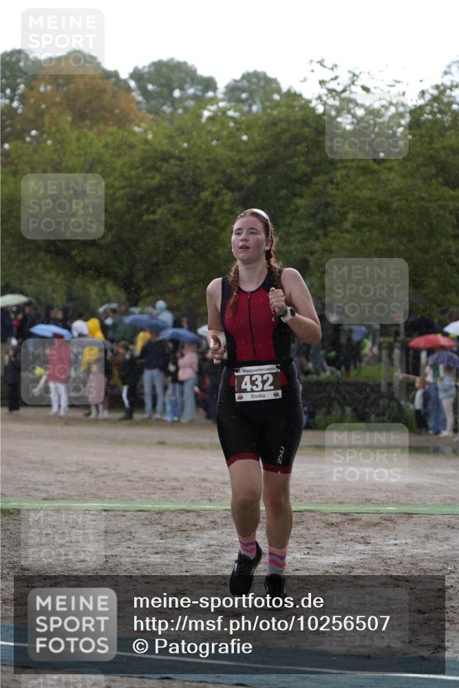 13.09.2026 - Stadtparktriathlon Patografie http://msf.ph/oto/10256507 13.09.2026 11:42:14 Ziel 432, 777 meine-sportfotos.de