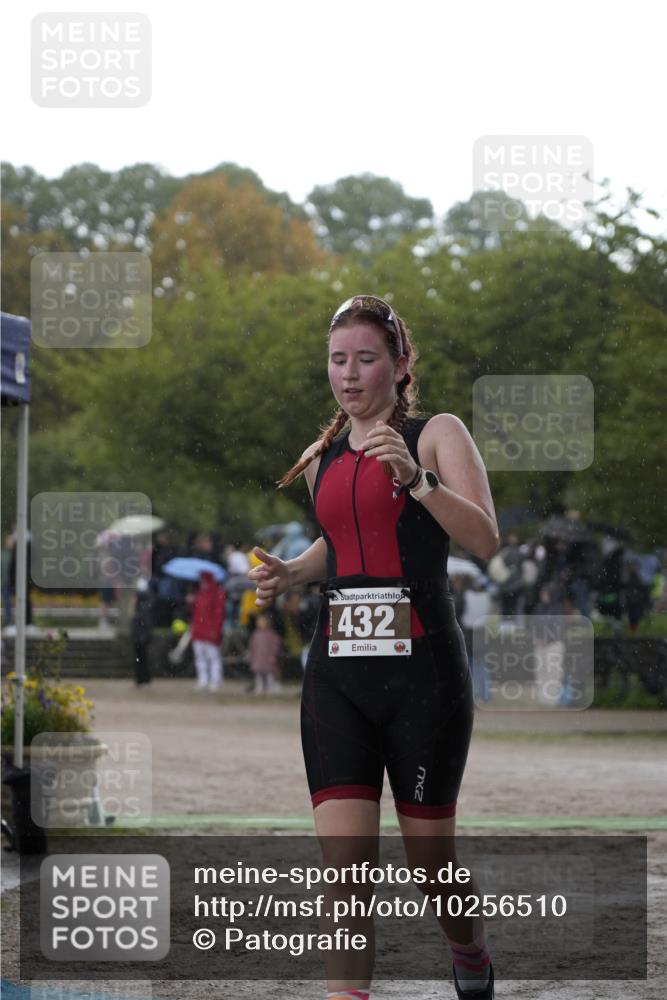 13.09.2026 - Stadtparktriathlon Patografie http://msf.ph/oto/10256510 13.09.2026 11:42:15 Ziel 432, 777 meine-sportfotos.de