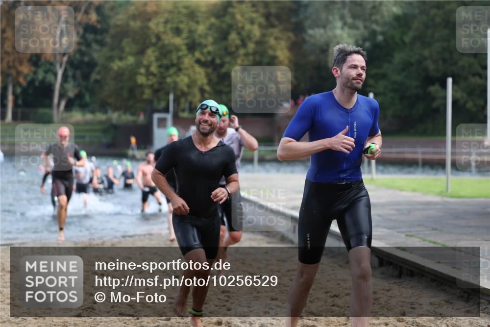 13.09.2026 - Stadtparktriathlon Mo-Foto http://msf.ph/oto/10256529 13.09.2026 10:51:36 Schwimmen 595, 598, 600, 603, 619, 632, 633, 639, 640, 656, 660, 671, 696, 702 meine-sportfotos.de