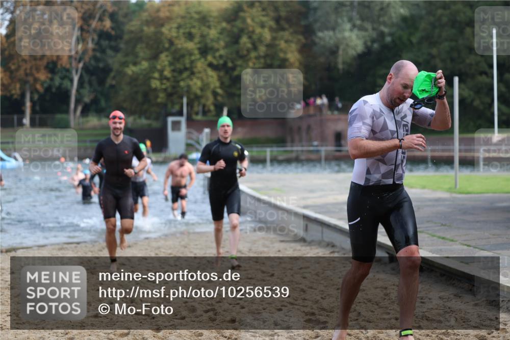13.09.2026 - Stadtparktriathlon Mo-Foto http://msf.ph/oto/10256539 13.09.2026 10:51:38 Schwimmen 595, 600, 603, 619, 632, 633, 644, 656, 660, 671, 696, 697, 702 meine-sportfotos.de
