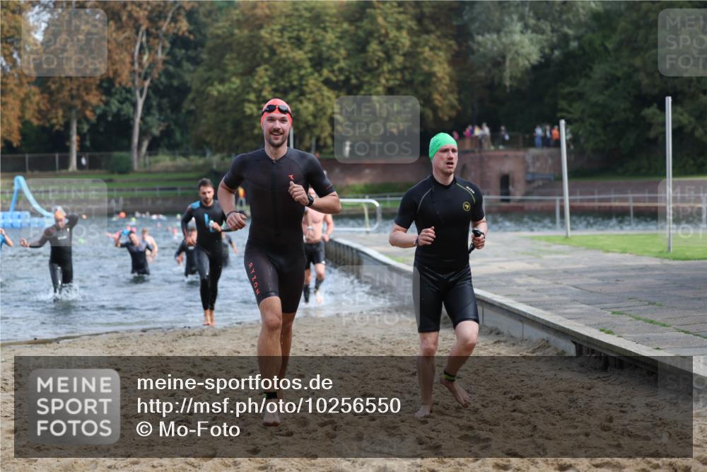 13.09.2026 - Stadtparktriathlon Mo-Foto http://msf.ph/oto/10256550 13.09.2026 10:51:39 Schwimmen 595, 603, 619, 633, 644, 656, 660, 671, 696, 697, 702 meine-sportfotos.de