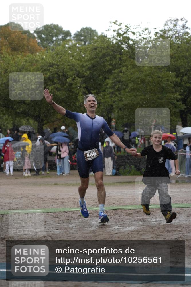 13.09.2026 - Stadtparktriathlon Patografie http://msf.ph/oto/10256561 13.09.2026 11:43:16 Ziel 486 meine-sportfotos.de