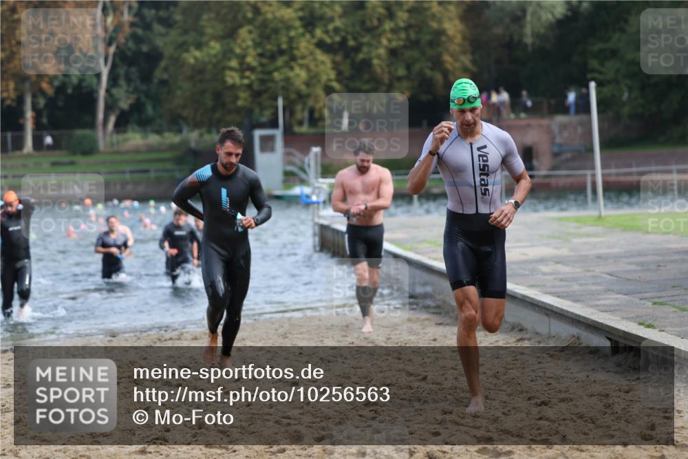 13.09.2026 - Stadtparktriathlon Mo-Foto http://msf.ph/oto/10256563 13.09.2026 10:51:41 Schwimmen 595, 603, 633, 644, 646, 656, 660, 664, 671, 686, 697, 702 meine-sportfotos.de