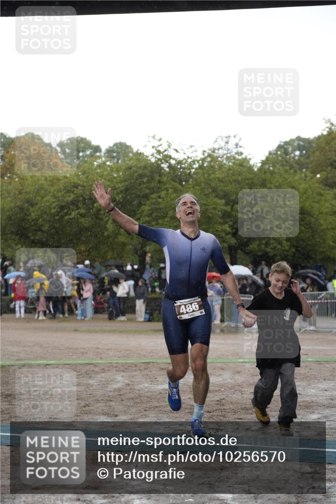13.09.2026 - Stadtparktriathlon Patografie http://msf.ph/oto/10256570 13.09.2026 11:43:18 Ziel 445, 486 meine-sportfotos.de